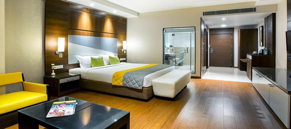 Hotel The The Grand Magrath Bengaluru Zewnętrze zdjęcie