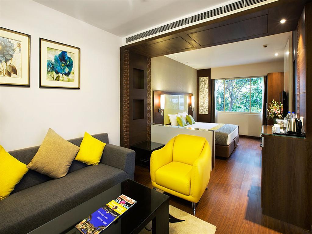 Hotel The The Grand Magrath Bengaluru Zewnętrze zdjęcie